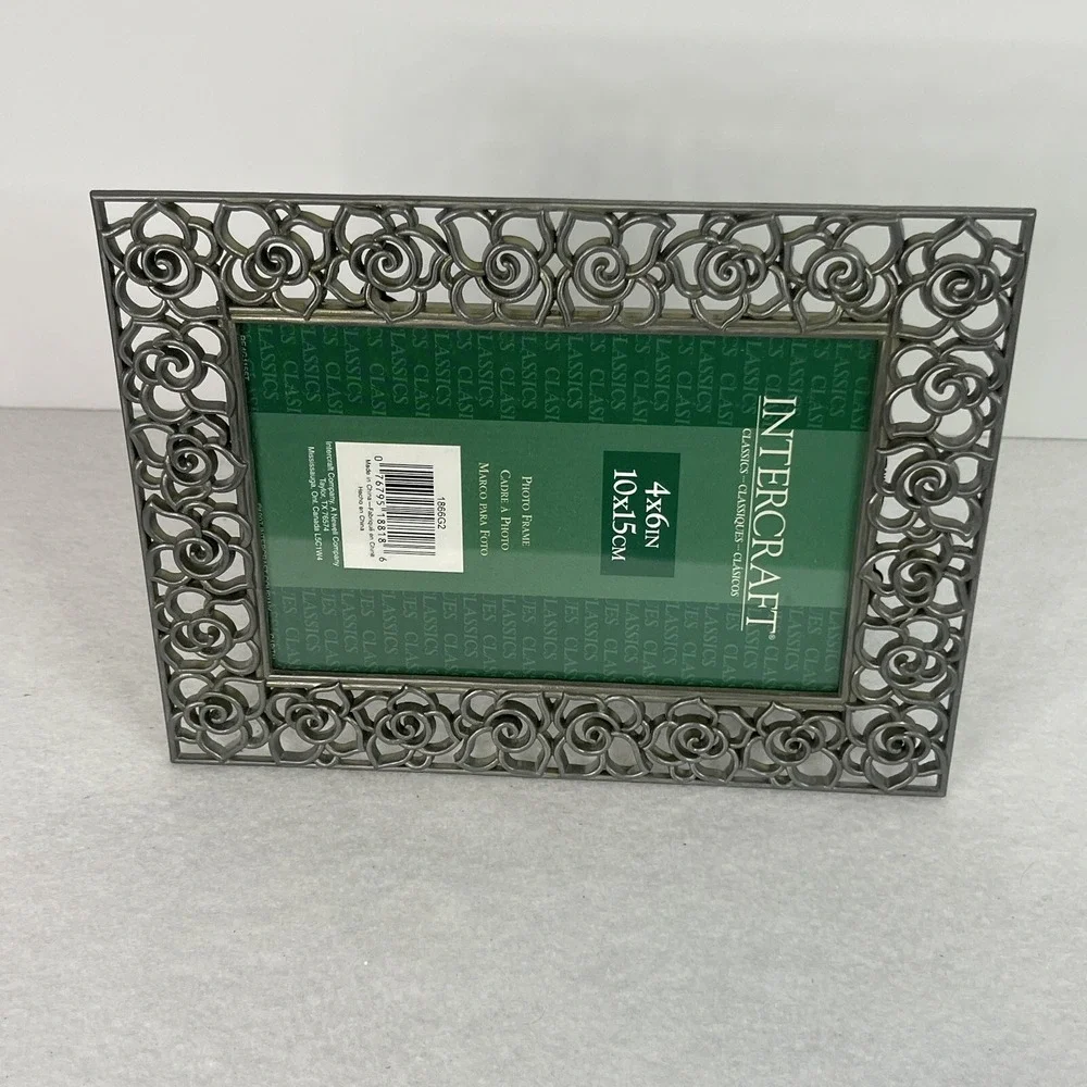 Intercraft Decorative Silvertone Floral Metal Cutout frame 4x6 With Glass